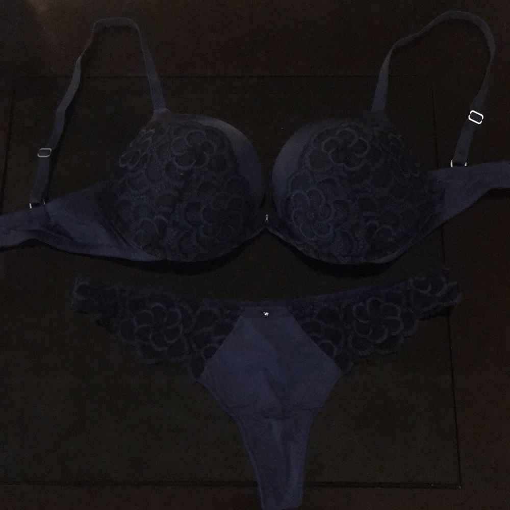 Adore Me 3 Cup Sizes Bigger Push Up Bra 34D Size L